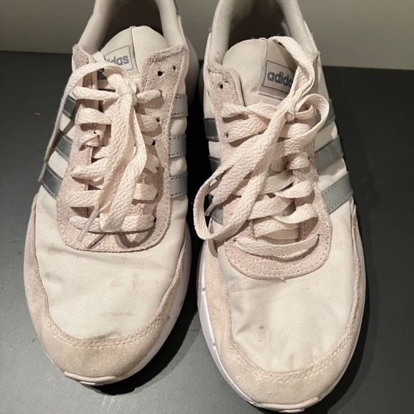 Adidas sneakers womens size 7 preloved - Picture 2 of 5